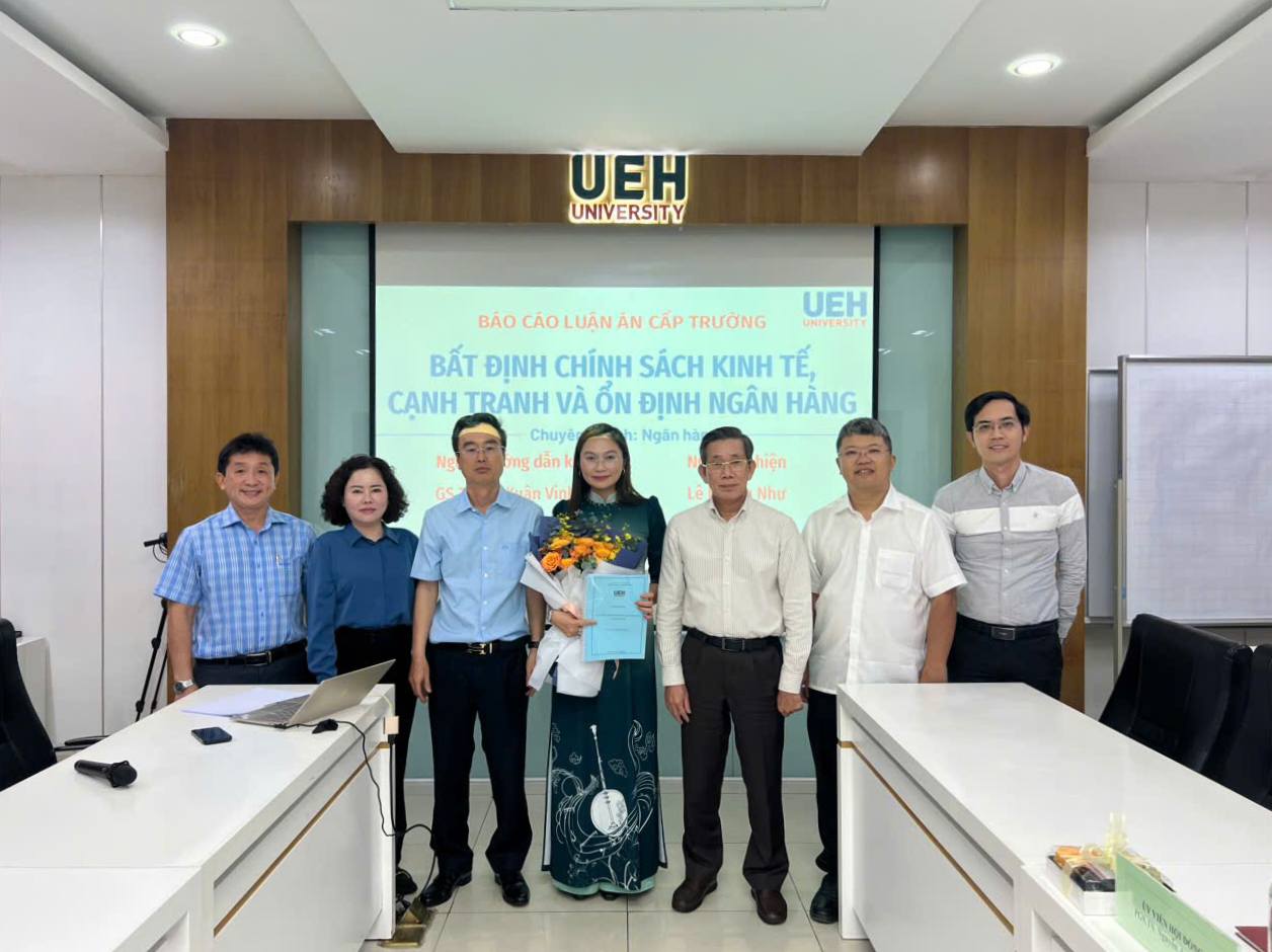 CHÚC MỪNG NCS LÊ HUỲNH NHƯ BẢO VỆ THÀNH CÔNG LUẬN ÁN TIẾN SĨ CẤP TRƯỜNG